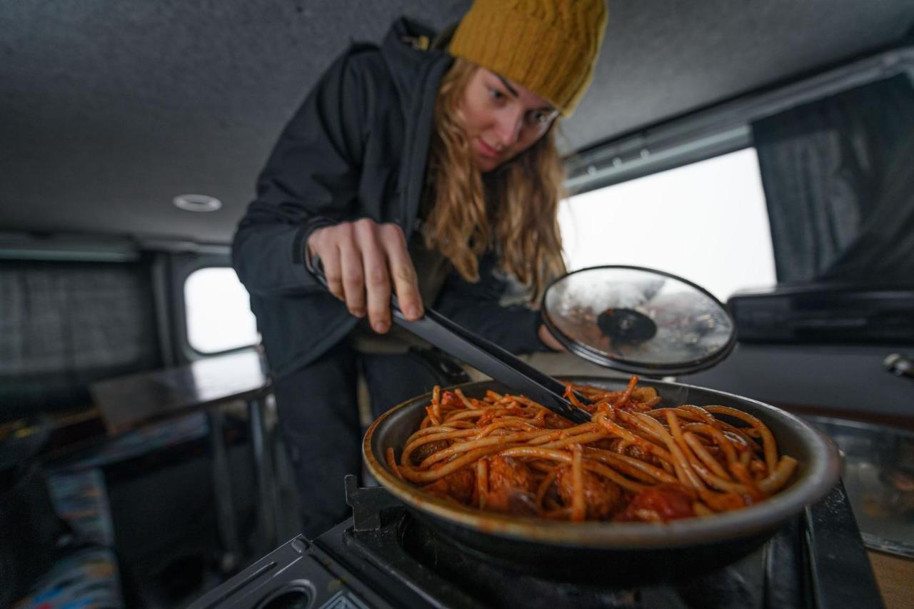 Kuku Campers - Campervans Keflavik Luaran gambar